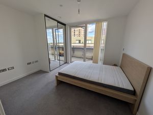 Photo 5- click for photo gallery